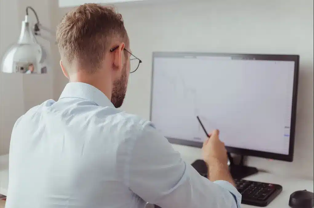 American Airlines Group Inc. (AAL) 1.0% in Intraday Trading: Stock Moves Amid Analyst Upgrades American Airlines Group Inc. (AAL) 1.0% in Intraday Trading: Stock Moves Amid Analyst Upgrades