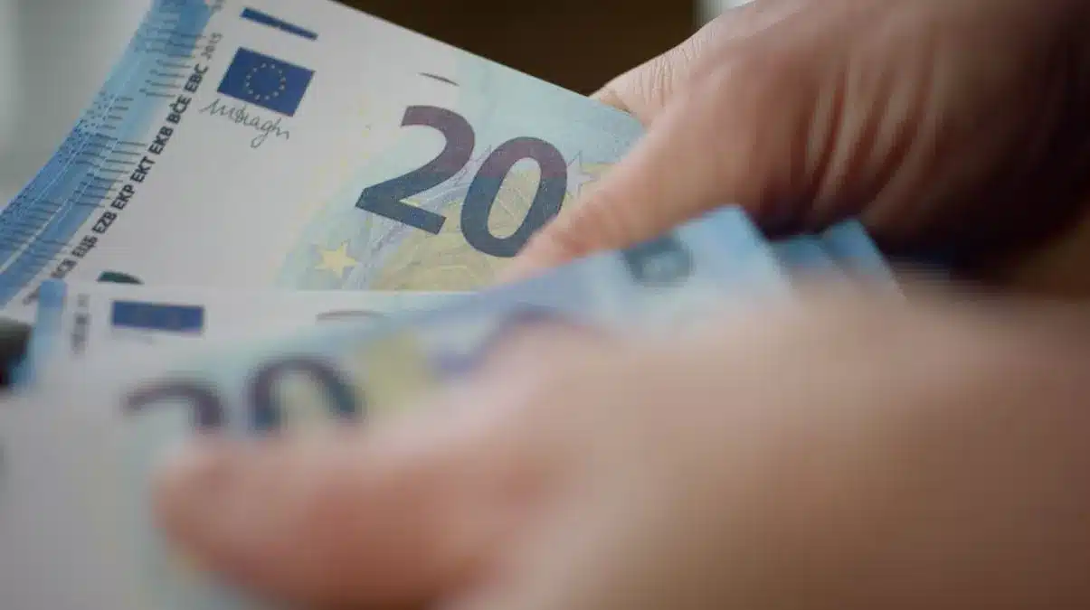 Early Morning Vibes: The 4 Best Stocks To Buy Now